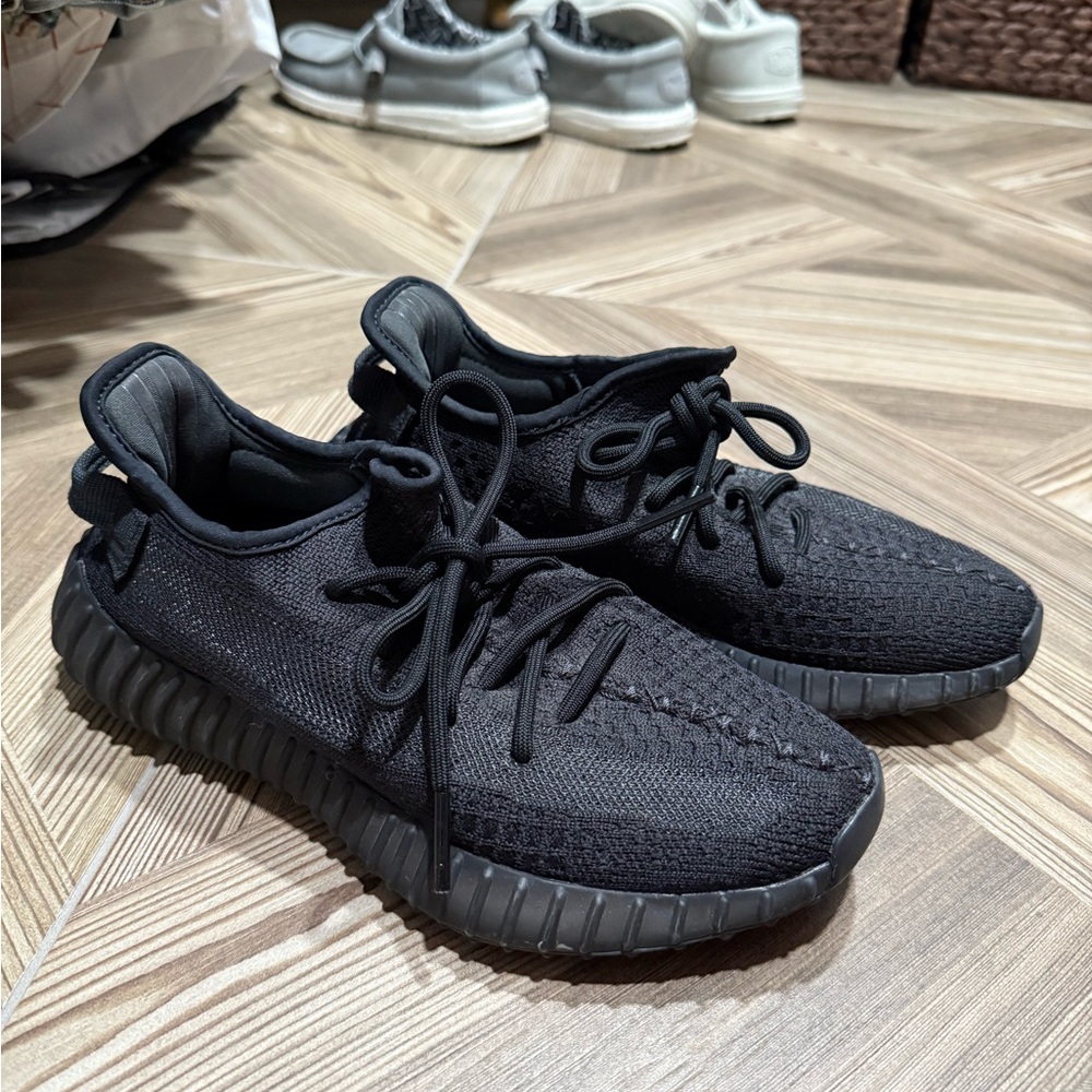 Yeezy Boost Women’s Sneakers